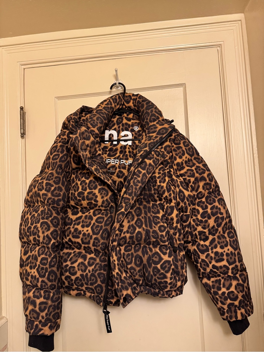 Aritzia TNA Super Puff Leopard Print